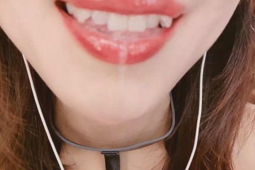 傲娇的喵小八助眠,声音中的温馨守望者