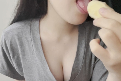 温润治愈的声线与沉浸式听觉体验,楼市基本触底的声音艺术