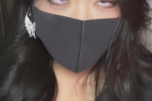 上海男子盗宝可梦卡牌被拘,直播行业的现实写照